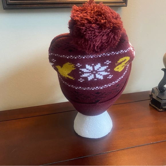 Harry Potter Hogwarts Fair Isle Pom Beanie Hat - Picture 3 of 3